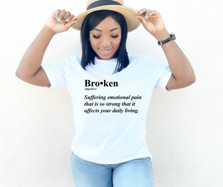 UNISEX SHORT SLEEVE WHITE "BROKEN" DEFINITION T-SHIRT